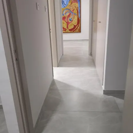 Sun Hall Aparthotel