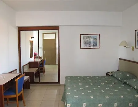 Sun Hall Aparthotel Larnaka
