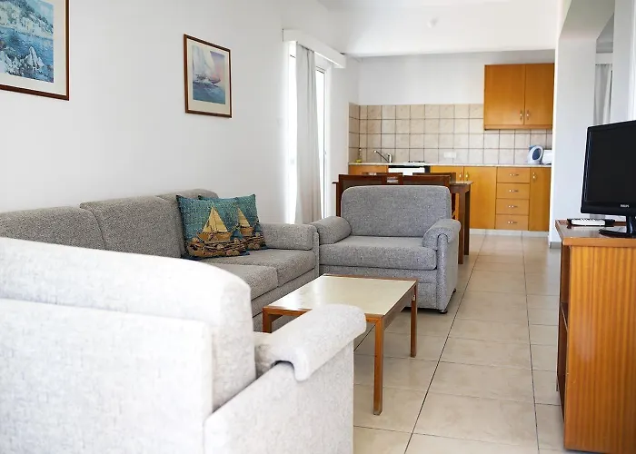 Apart Otel Sun Hall Larnaca