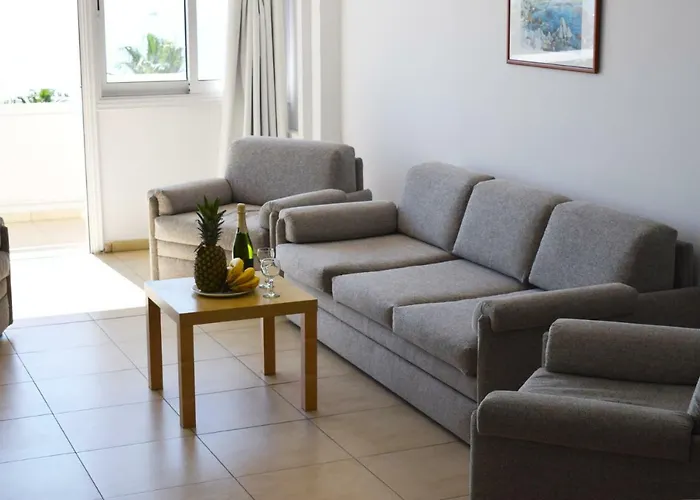 Sun Hall Apart-hotel Larnaca