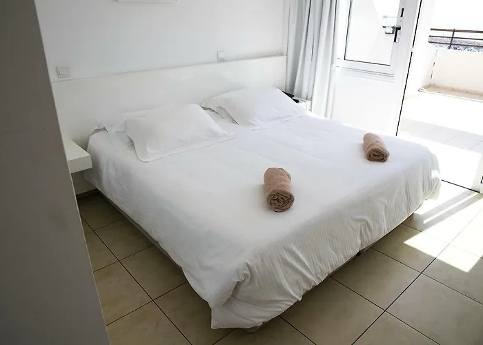 Sun Hall Apart-hotel 3*