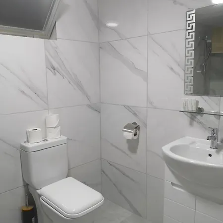 Sun Hall Apartmanhotel 3*