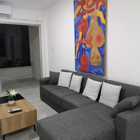 Sun Hall Aparthotel 3*