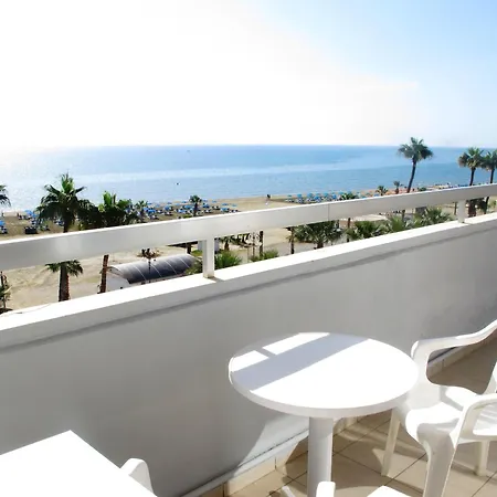 Aparthotel Sun Hall 3*