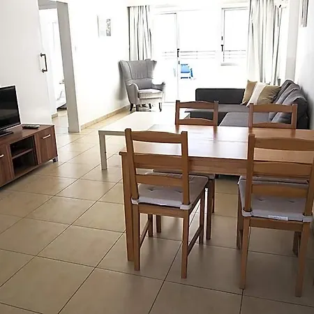 Sun Hall Apartmanhotel 3*