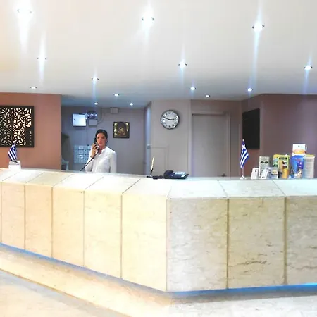 Sun Hall Aparthotel 3*