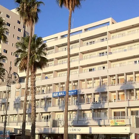 Sun Hall Aparthotel Larnaca