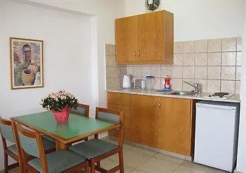 Apart-hotel Sun Hall 3*