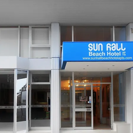Sun Hall Lárnaka