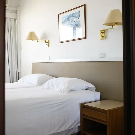 Sun Hall Aparthotel 3*
