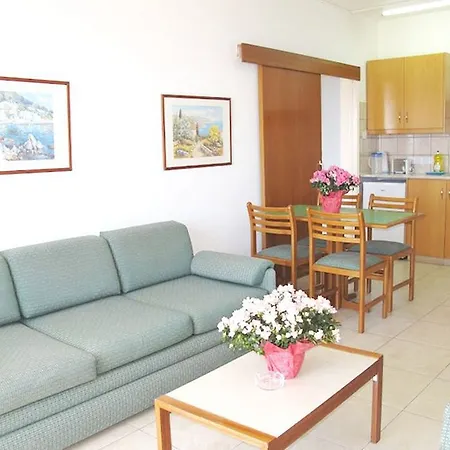 Sun Hall 3*