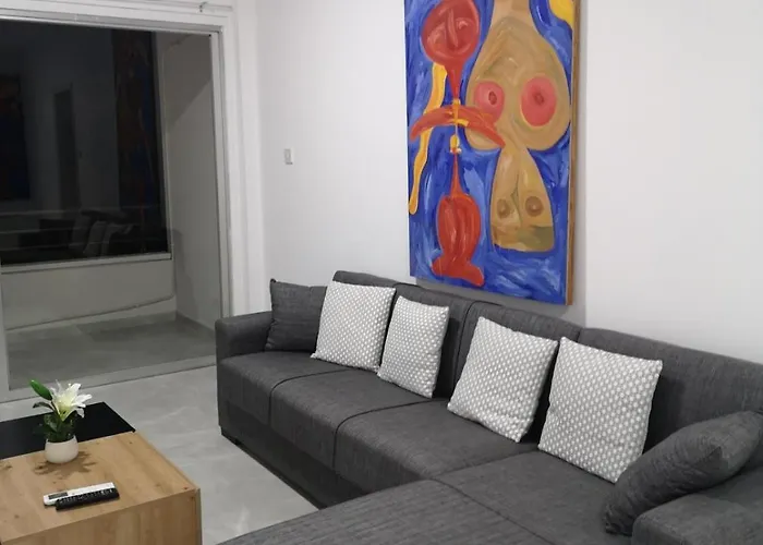 Sun Hall Aparthotel 3*