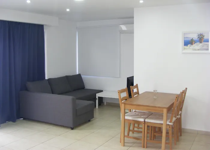 アパートホテル Sun Hall